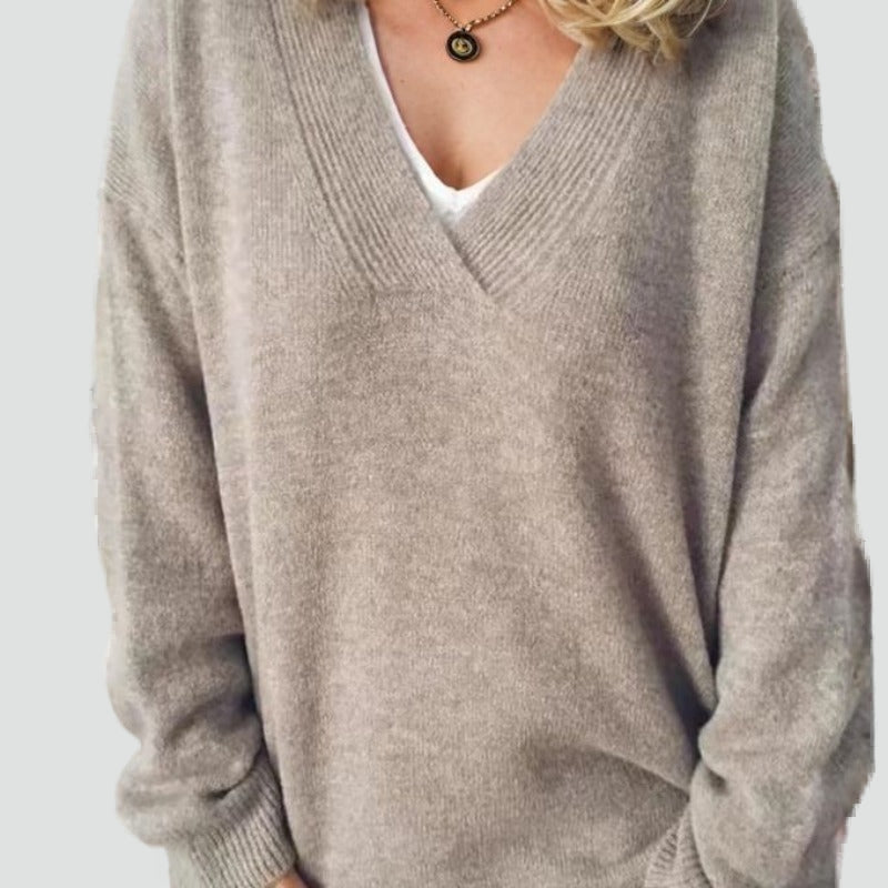 damski-sweter-z-dekoltem-v-i-lu-nym-kroj-3