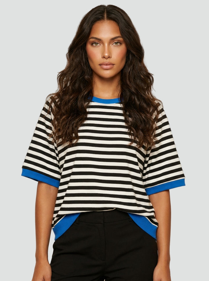 damski-t-shirt-z-paskami-na-co-dzie-i-lu-2