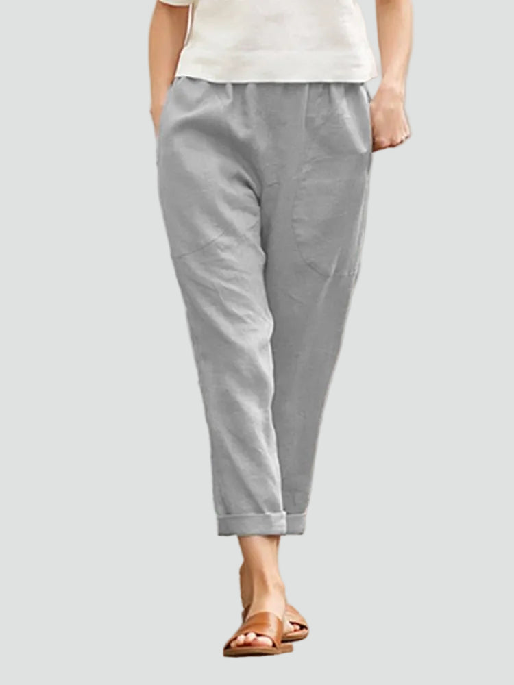 Loose pants with straight legs and a comfortable fit