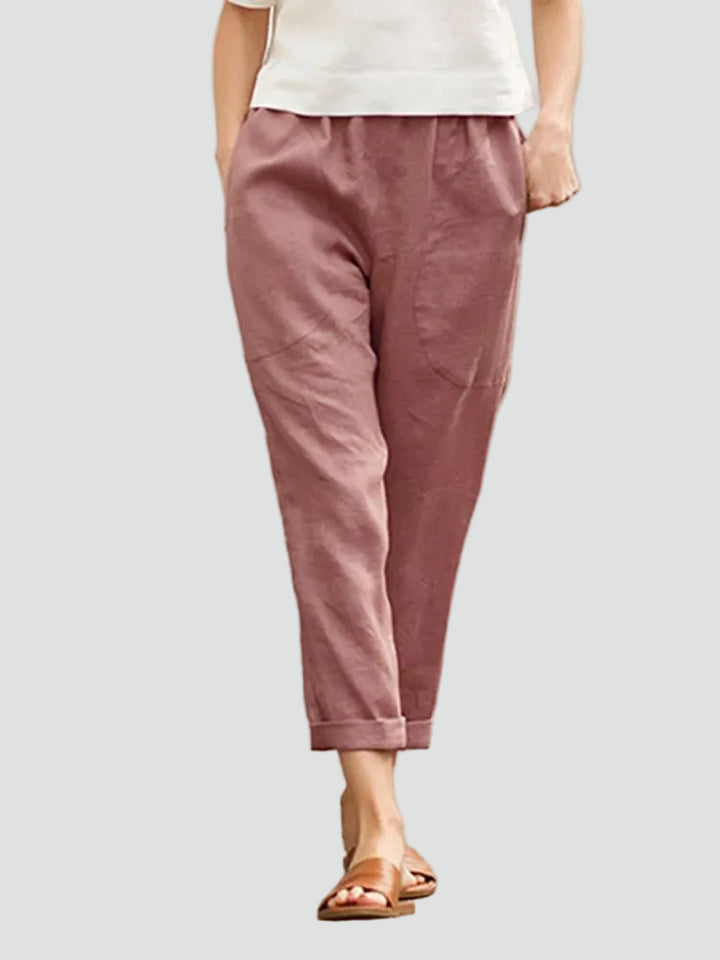 Loose pants with straight legs and a comfortable fit