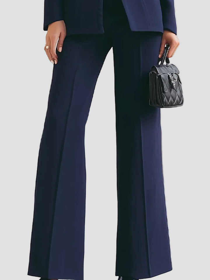 Elegancki garniturowy zestaw damski dwuczęściowy z dopasowaną marynarką