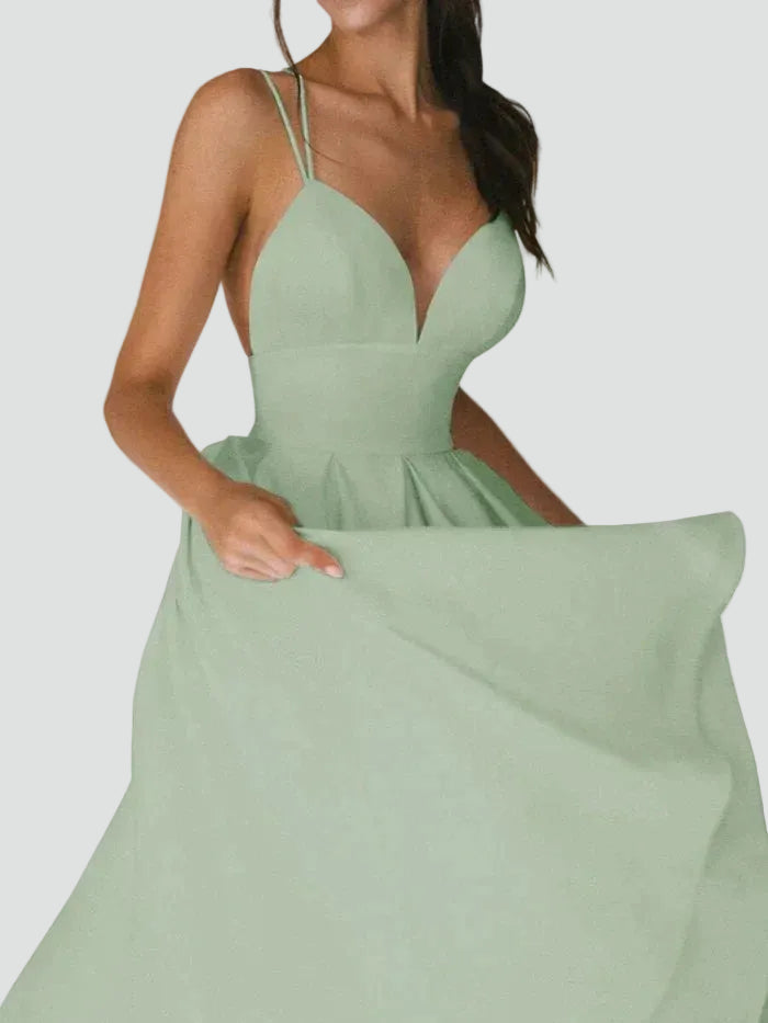 Flared midi cocktail dress with sweetheart neckline for weddings