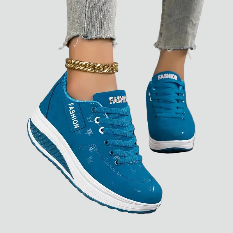Women's platform sneakers with thick sole for everyday wear