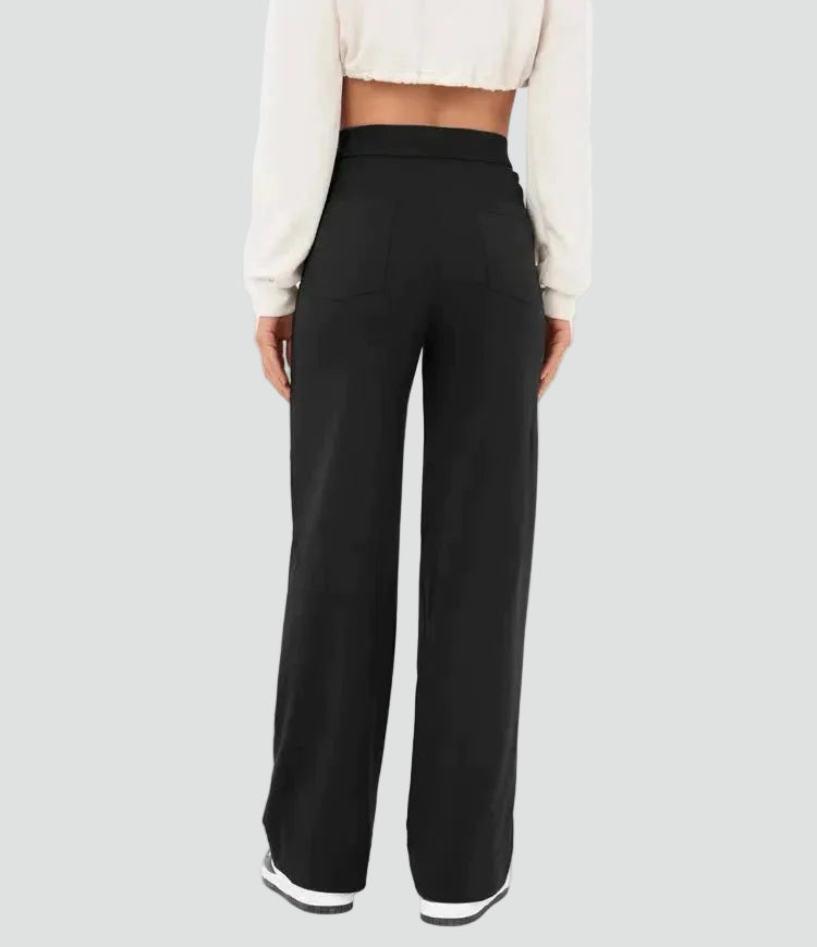 High-waisted pants with wide legs and buttons