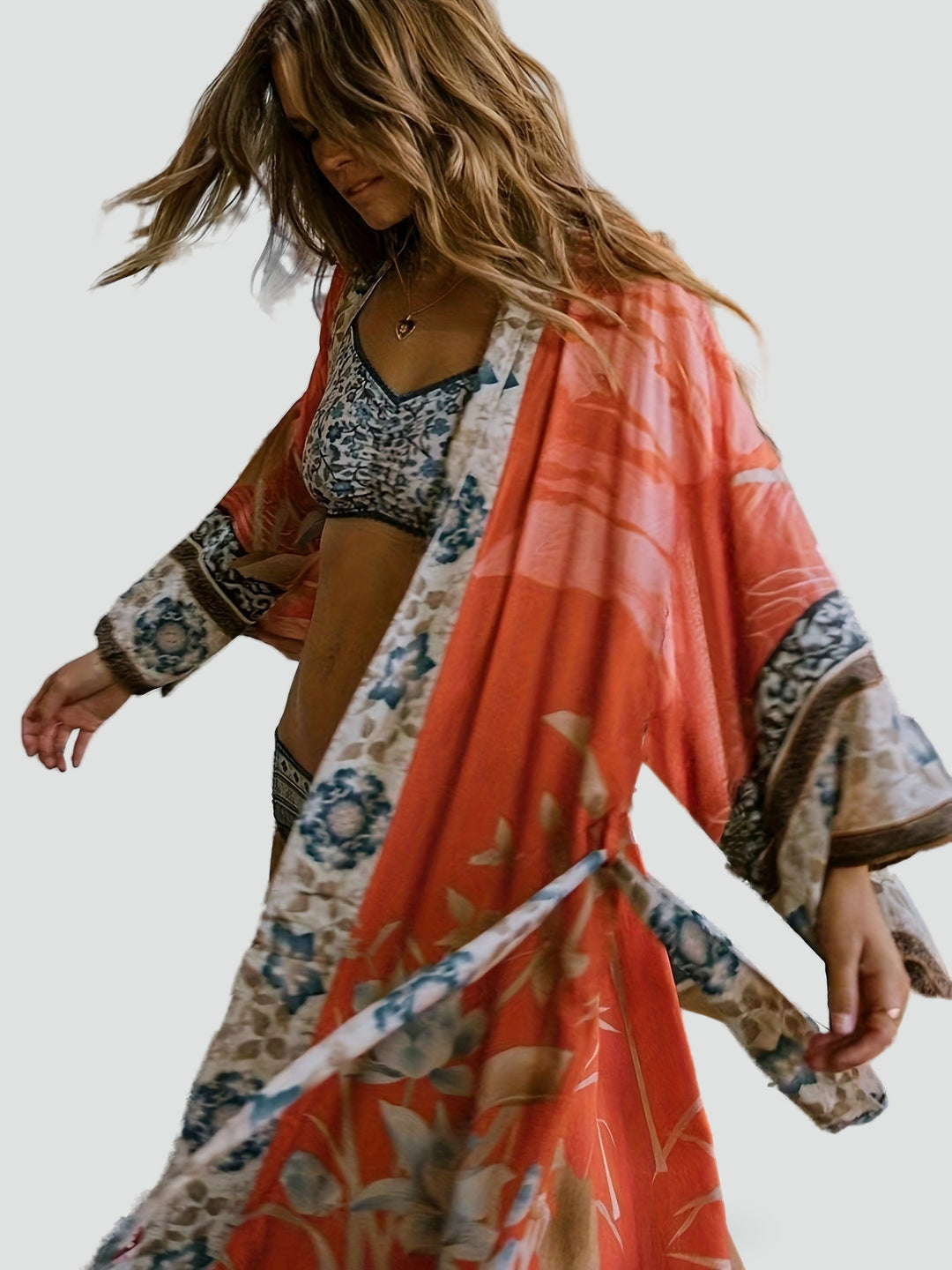 kimono-damskie-z-kwiatowym-wzorem-i-pask-7