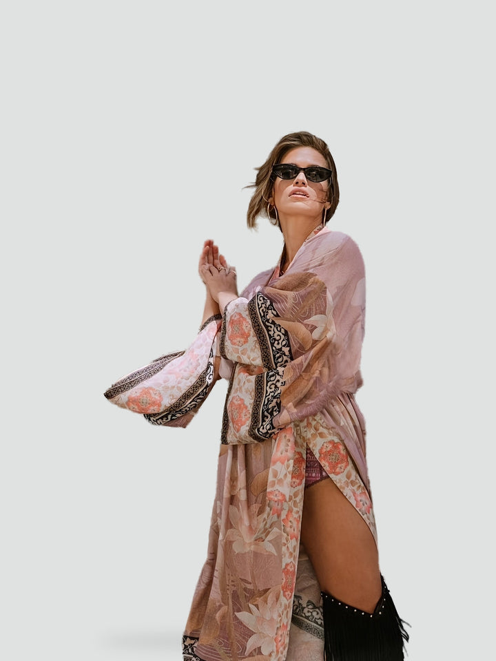 kimono-damskie-z-kwiatowym-wzorem-i-pask-9