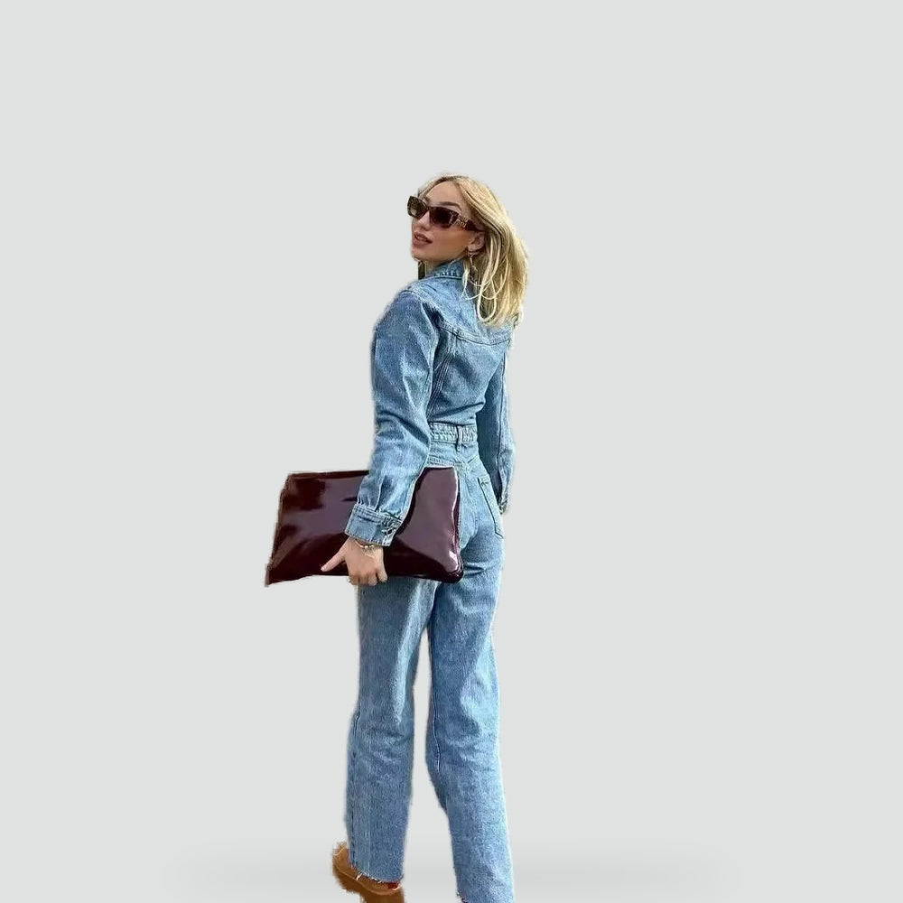 kombinezon-damski-denim-w-klasycznym-kro-2