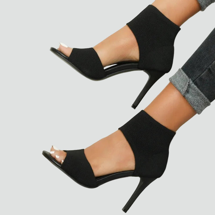 Open toe sandals with stiletto heel and fitted shaft