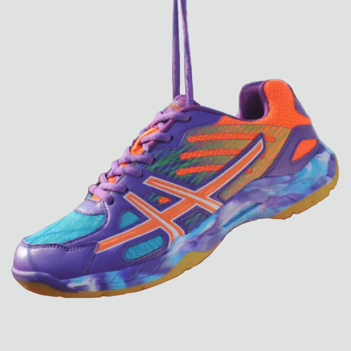 Lightweight indoor sports shoes for women with a dynamic design