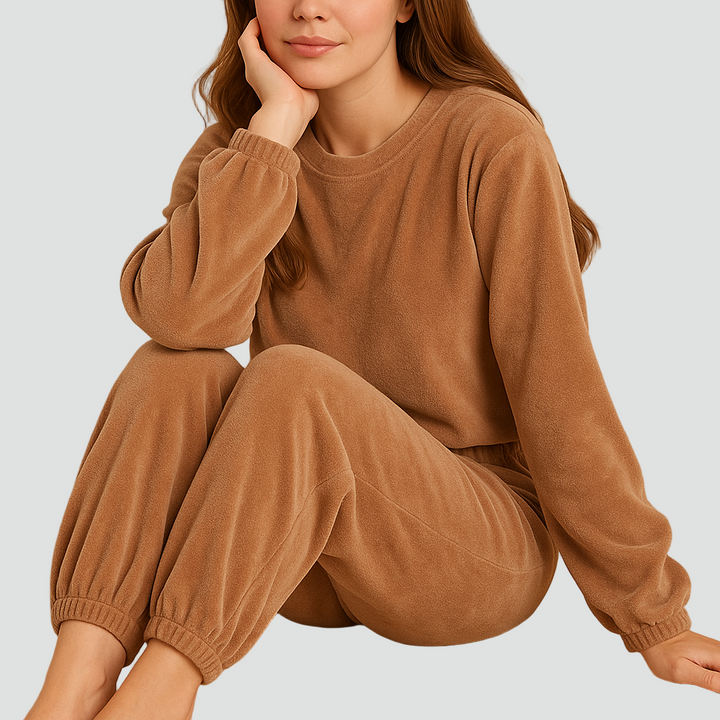 Pluszowy damski komplet piżamowy homewear z bluzą i joggerami