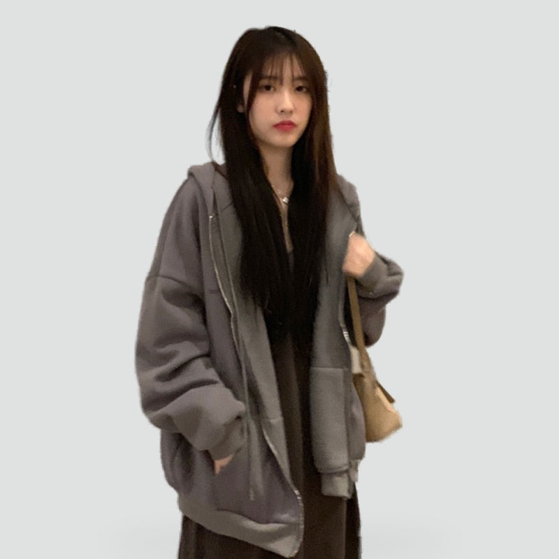 oversized-bluza-damska-z-kapturem-i-zamk-7