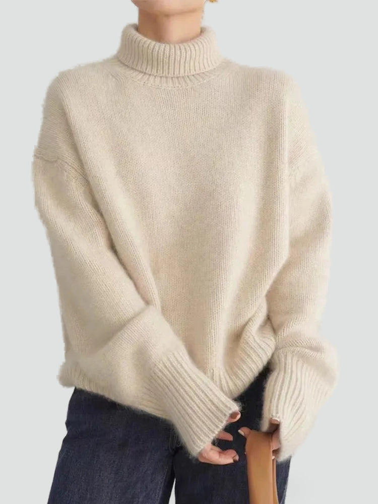 oversized-sweter-damski-z-golfem-i-lu-ny-2