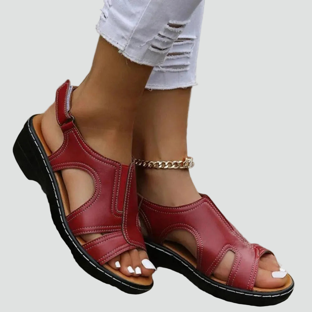 Women's orthopedic sandals with arch support