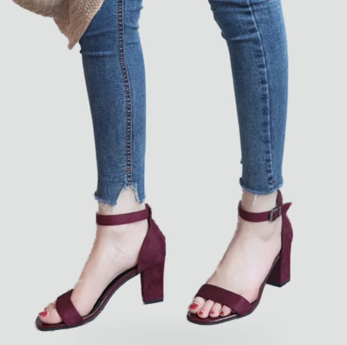 sandalen-damskie-z-zamszu-idealne-na-ele-3
