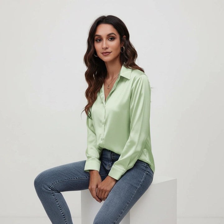Dames Satijnen Blouse – Glanzende Afwerking met Elegante Pasvorm Licht groen / S - AIDA LENA