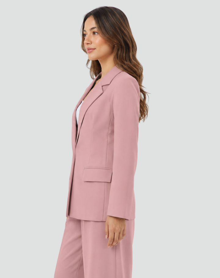 Ensemble élégant pour femme avec veste et pantalon