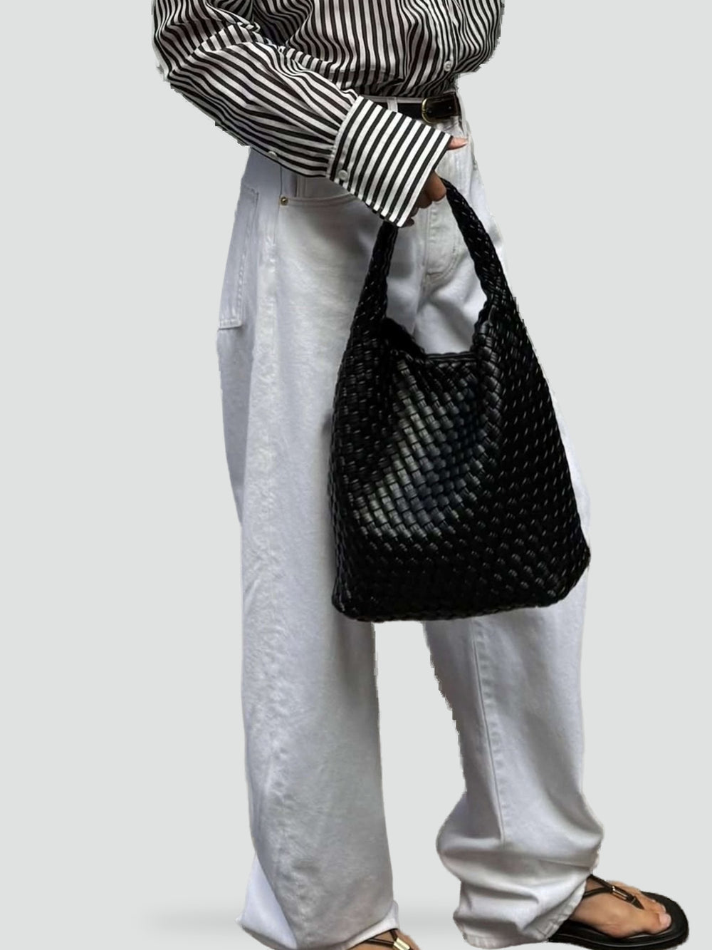 shopper-z-plecionym-wzorem-i-pojemnym-wn-2