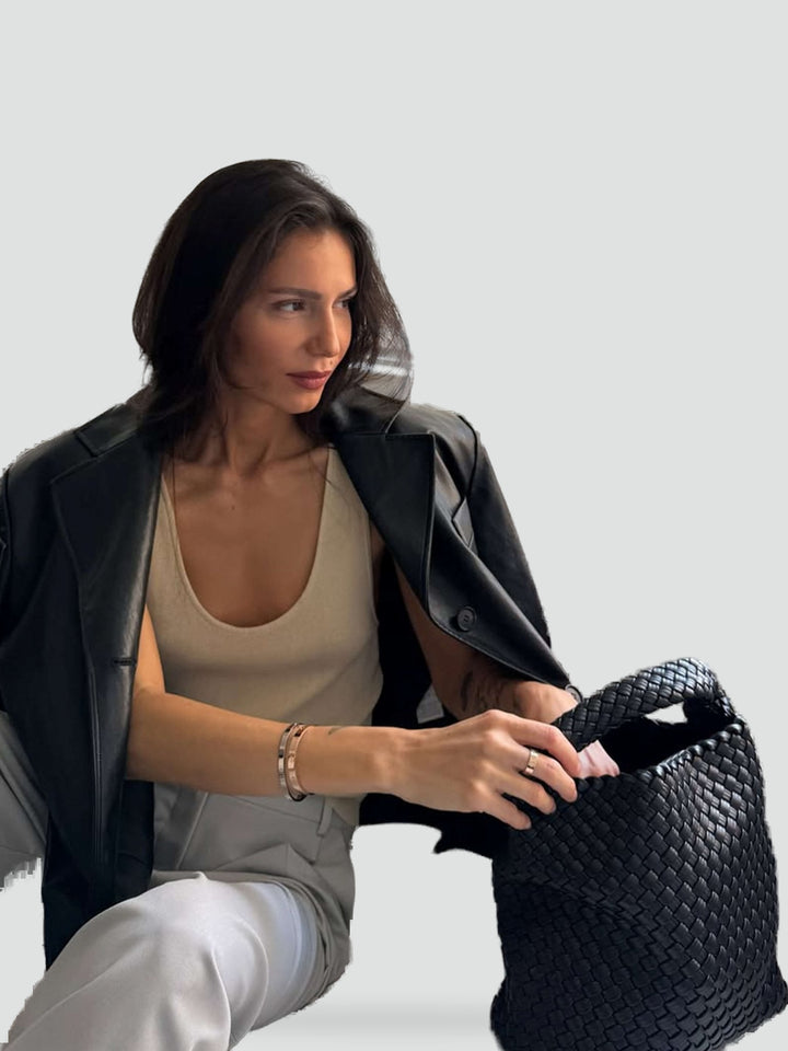 shopper-z-plecionym-wzorem-i-pojemnym-wn-8