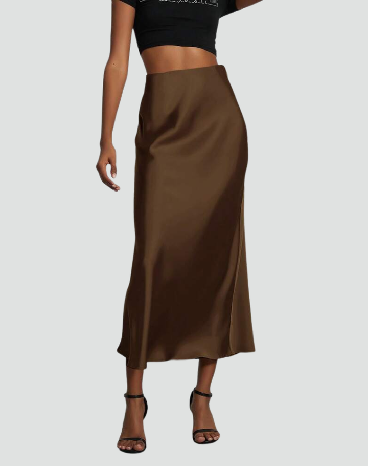 Satin midi skirt with a simple and elegant cut