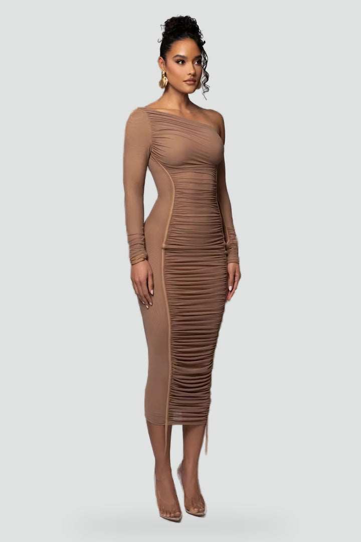 sukienka-midi-bodycon-z-asymetrycznym-de-3