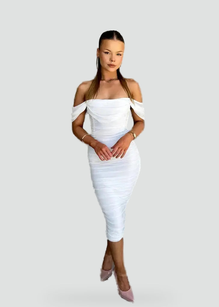 sukienka-z-odkrytymi-ramionami-w-eleganc-1
