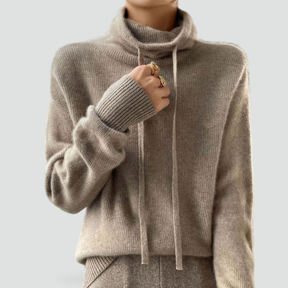 sweter-damski-z-golfem-i-regulowanym-tro-2