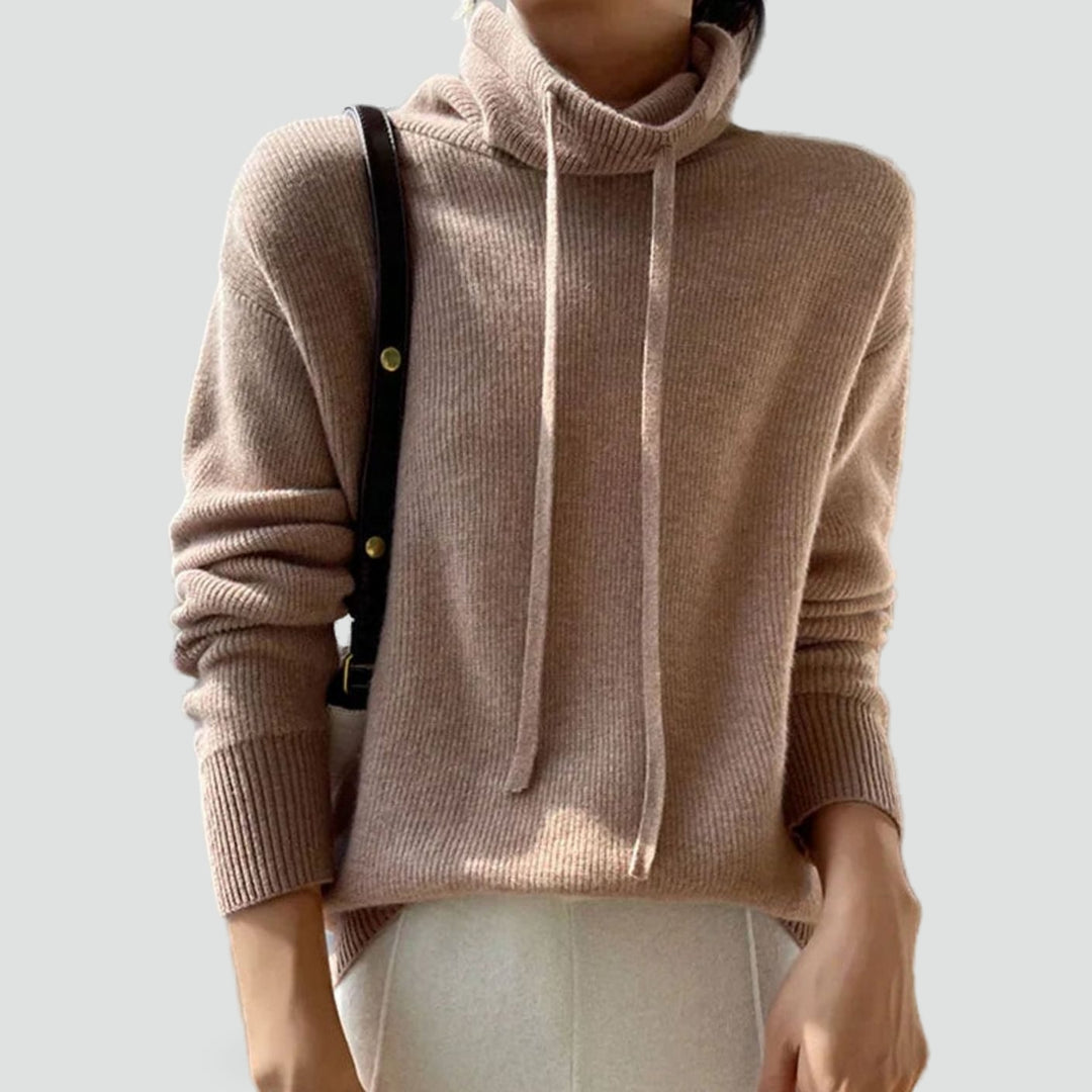 sweter-damski-z-golfem-i-regulowanym-tro-4