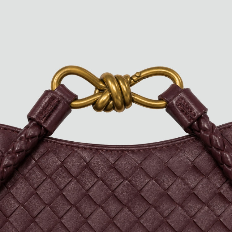 torebka-damska-luxe-z-plecionk-i-detalam-20