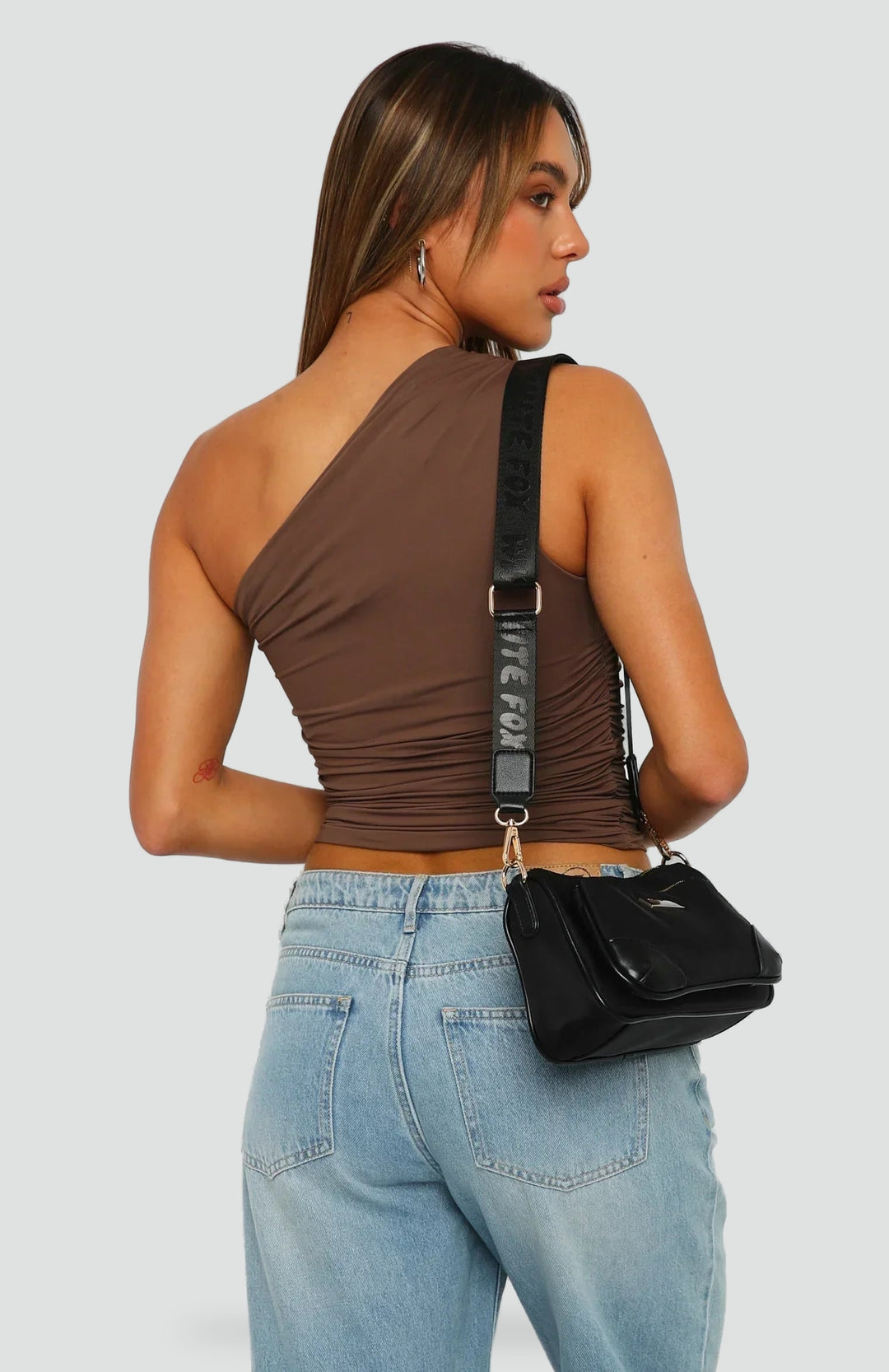 trendy-top-dla-kobiet-z-asymetrycznym-de-17