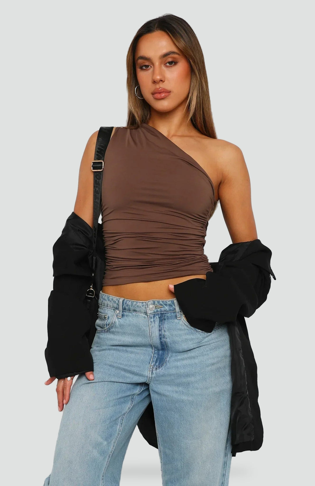trendy-top-dla-kobiet-z-asymetrycznym-de-19