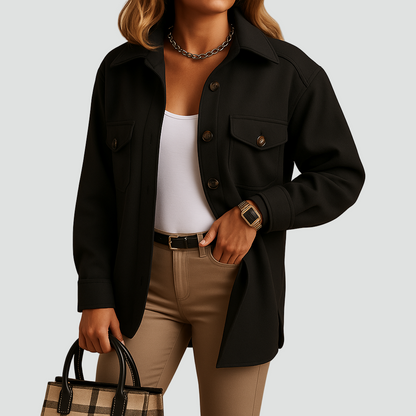 Koszulowa kurtka zimowa damska z kieszeniami i guzikami