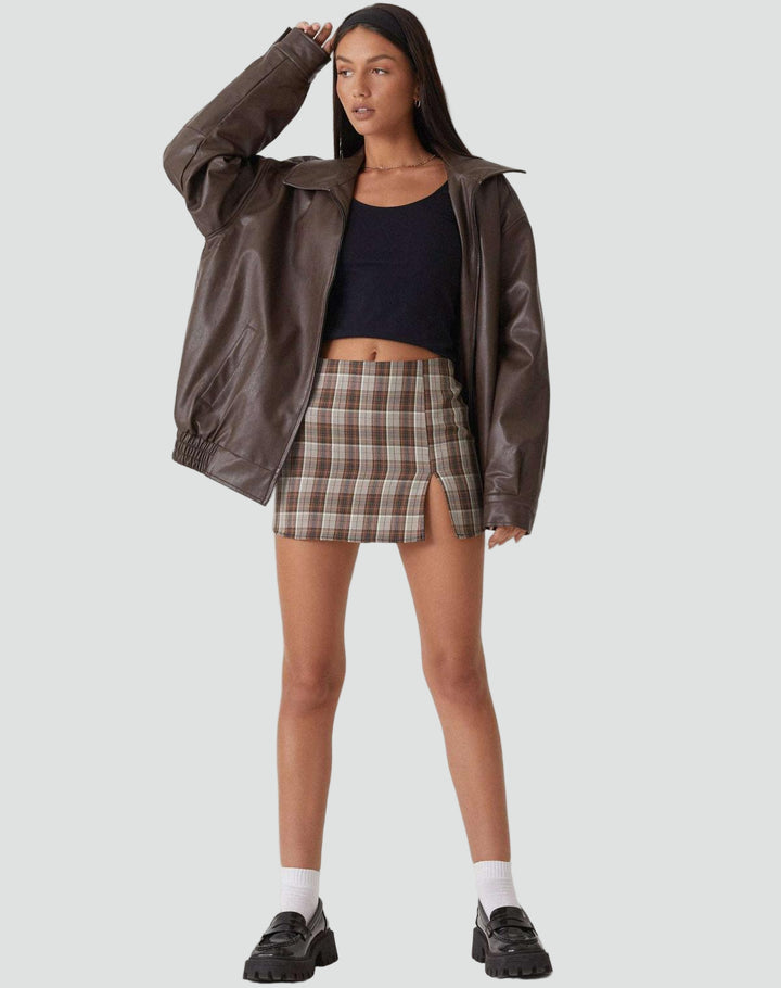 Oversize damska kurtka z ekoskóry zapinana na zamek