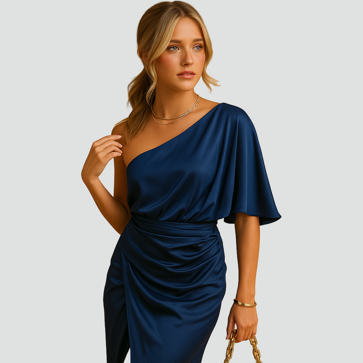 Sukienka koktajlowa na jedno ramię z drapowaniem